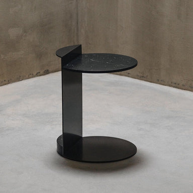 linea marble side table nero from side
